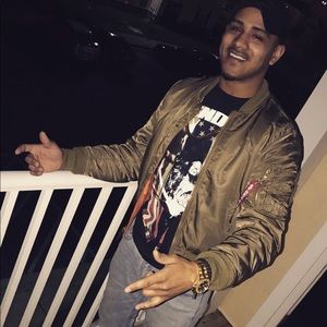 Meet your Posher, Mark